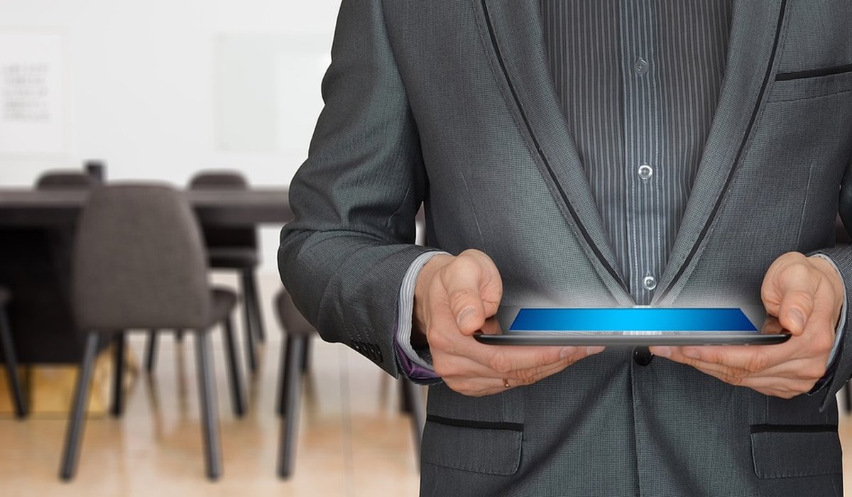Measuring Email Open Rates and Click Throughs